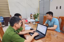 Triệt phá đường dây đánh bạc dưới hình thức cá độ bóng đá, bóng rổ trên mạng internet