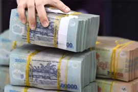 Lãi suất tiết kiệm tiếp tục tăng nhẹ