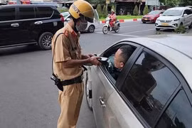 Hơn 2.500 trường hợp vi phạm nồng độ cồn ngày đầu lễ
