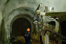 Triển khai đồng loạt 4 mũi thi công hầm đường sắt Khe Nét