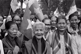 “Đất nước trọn niềm vui”: Hạnh phúc vô biên ngày non sông anh hùng hoàn toàn giải phóng
