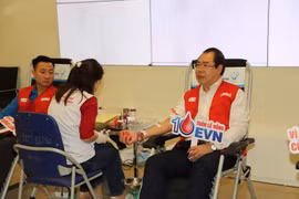 EVN tổ chức chương trình hiến máu tình nguyện Tuần lễ hồng EVN lần thứ X