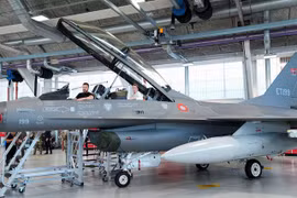 Tại sao máy bay F-16 chưa giúp gì nhiều cho Ukraine trên chiến trường?