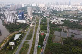 Người dân TP HCM đang làm 'sổ đỏ' sốc vì bảng giá đất mới