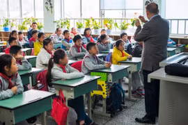 Tỷ lệ sinh ở Trung Quốc giảm mạnh, nhiều trường học buộc phải đóng cửa