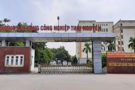 Nhiều học sinh Cao đẳng Công nghiệp Thái Nguyên nhập viện bất thường, 1 em tử vong
