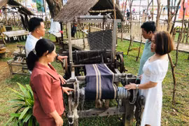 Du xuân ở Quảng trường Gia Lai ngắm hơn 30.000 hiện vật cổ