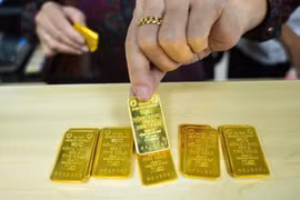 Giá vàng ngày 11/11: Vừa mở cửa đã lao dốc