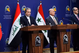 Lo sợ khủng bố lớn mạnh trở lại, Iraq cân nhắc đưa quân vào Syria