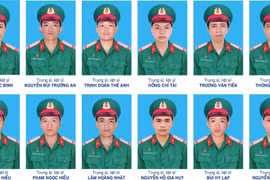 Chủ tịch nước truy tặng Huân chương Bảo vệ Tổ quốc cho 12 liệt sĩ hy sinh khi diễn tập tại Quân khu 7
