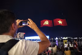 Màn trình diễn drone mừng Tết Độc lập ở TP.HCM