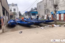 Sát mùa Lễ hội Chùa Hương, hàng trăm thuyền, đò của HTX Suối Yến vẫn "nằm bờ"?