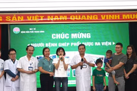 Bệnh nhân ghép phổi sau gần 2 tháng điều trị đã được xuất viện khỏe mạnh