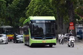Thu hút nguồn lực đầu tư chuyển đổi cơ sở hạ tầng, phương tiện gia thông 'xanh'