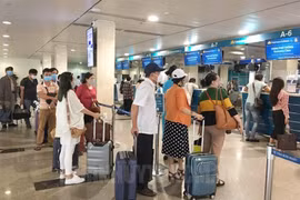 Cảng hàng không Tân Sơn Nhất phải hỗ trợ kiều bào, người dân về quê đón Tết thuận lợi nhất