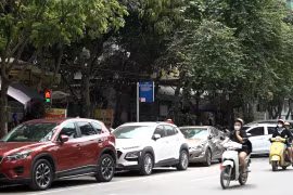 Cần những hoạch định cụ thể để giải tỏa “cơn khát” bãi đỗ xe ở Hà Nội