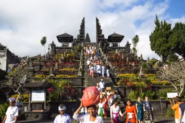 Bali mạnh tay với hành vi thiếu văn hóa của du khách