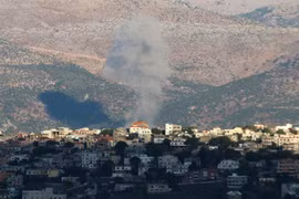 Israel ném bom Lebanon, tuyên bố ngăn chặn âm mưu ám sát