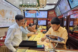Ngày vía Thần Tài: “Sân chơi” riêng cho các “nhà vàng” lớn