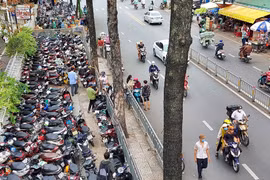 Quận trung tâm TP.HCM thu hơn 600 triệu đồng sau 3 tháng cho thuê vỉa hè