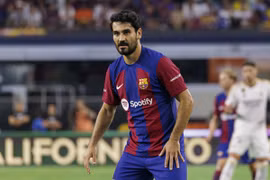 Barcelona rao bán 10 cầu thủ, bất ngờ tên Gundogan