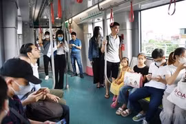 1,4 vạn khách đi tàu sau ngày đầu vận hành metro Nhổn - ga Hà Nội