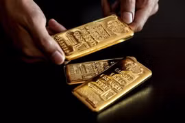 UAE đình chỉ 32 nhà máy tinh luyện vàng