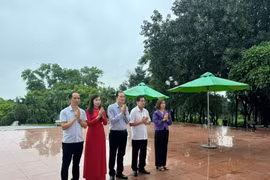Hội Nhà báo tỉnh Vĩnh Phúc viếng, tưởng niệm các Anh hùng liệt sĩ
