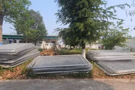 Bắt nhóm đối tượng trộm cắp tấm thép trên đường cao tốc Bắc – Nam