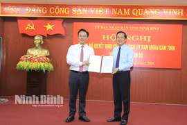 Bổ nhiệm ông Đặng Thái Sơn giữ chức Giám đốc Sở Tài chính tỉnh Ninh Bình