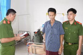 Bắt tạm giam đối tượng dùng dao sát hại vợ cũ
