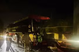 Hải Dương: Tai nạn giao thông liên hoàn, Quốc lộ 5 ùn tắc cục bộ