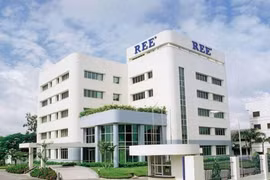 Cơ điện lạnh (REE) lợi nhuận 9 tháng giảm 29%, cổ đông ngoại vẫn thâu tóm thêm 30 triệu cổ phiếu