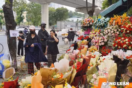 Hoa tươi hút khách mua trong ngày Nhà giáo Việt Nam 20/11