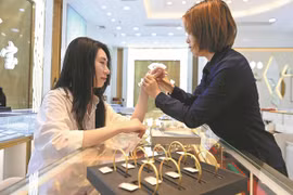 Nhu cầu vàng trang sức của Trung Quốc tăng vọt
