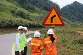 Phân cấp triệt để cho các địa phương quản lý, đầu tư, khai thác kết cấu hạ tầng đường bộ