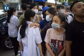 Phụ huynh ủng bộ bỏ ưu tiên chứng chỉ Tiếng Anh Quốc tế, đại diện Bộ nêu lý do ra quyết sách