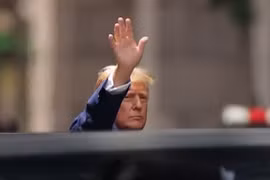 Ông Donald Trump đưa ra cảnh báo nếu bị bỏ tù