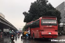 Hà Nội: Tăng cường xử lý vi phạm “xe dù bế cóc” quanh khu vực bến xe khách