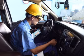 Đăng kiểm viên bị án treo có thể tiếp tục hành nghề