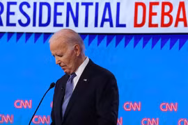 Ông Joe Biden nói 'gần như ngủ quên' trong cuộc tranh luận Tổng thống Mỹ