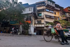 Quận, huyện ở Hà Nội được ủy quyền loạt nhiệm vụ để xây dựng, cải tạo lại nhà chung cư