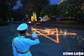 Lễ thắp nến, dâng hương tri ân các Anh hùng liệt sỹ nhân Kỷ niệm 70 năm Chiến thắng Điện Biên Phủ