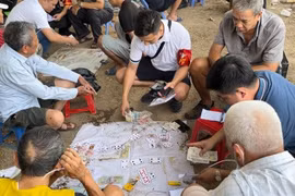 Hải Phòng: Gần 100 cán bộ, chiến sĩ Công an vây bắt nhóm đối tượng đánh bạc tại khu vực hồ An Biên