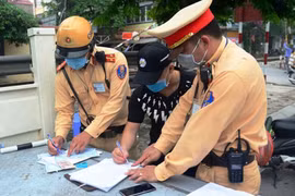 Hà Nội xử lý hơn 82.000 trường hợp vi phạm giao thông