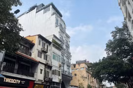 Hoàn Kiếm (Hà Nội): Không gian đô thị ngột ngạt vì nhà cao tầng nở rộ
