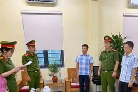 Tự ý thu tiền phục vụ thi tốt nghiệp, một hiệu trưởng bị bắt tạm giam