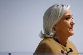 Lãnh đạo cực hữu Pháp Marine Le Pen phủ nhận cáo buộc tham ô tại phiên tòa