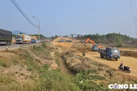 Gỡ vướng về mặt bằng, vật liệu cho cao tốc Hòa Liên - Túy Loan