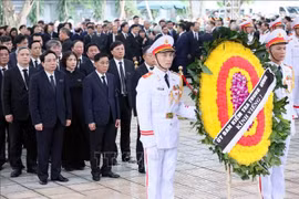 Đoàn Ủy ban Kiểm tra Trung ương viếng Tổng Bí thư Nguyễn Phú Trọng